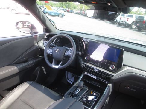Used 2025 Lexus TX 350 AWD w/ Technology Package image 24