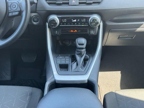 Certified 2025 Toyota RAV4 XLE AWD/4WD image 21