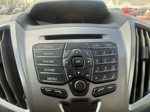 Used 2019 Ford Transit 150 XLT RWD image 25