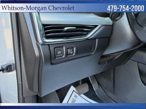 Used 2023 Cadillac XT4 Premium Luxury FWD image 14