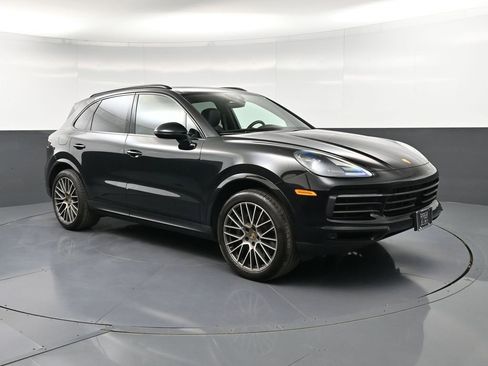 Certified 2023 Porsche Cayenne Platinum Edition AWD/4WD image 10