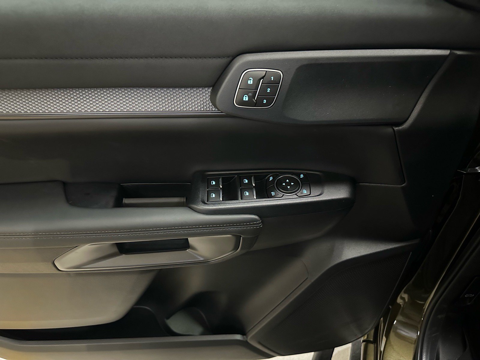New 2026 Ford Ranger Raptor AWD/4WD image 17
