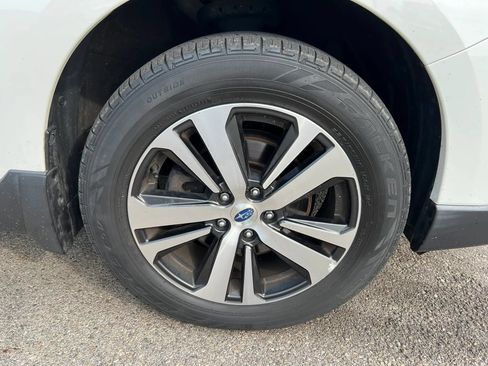 Used 2018 Subaru Outback 2.5i Limited w/ Popular Package #2 AWD/4WD image 10
