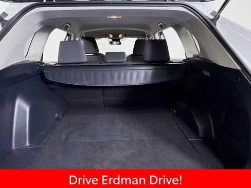Used 2021 Toyota RAV4 XLE FWD image 34