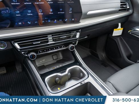 New 2026 Chevrolet Traverse LT image 12