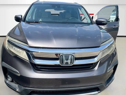 Used 2022 Honda Pilot Touring image 2