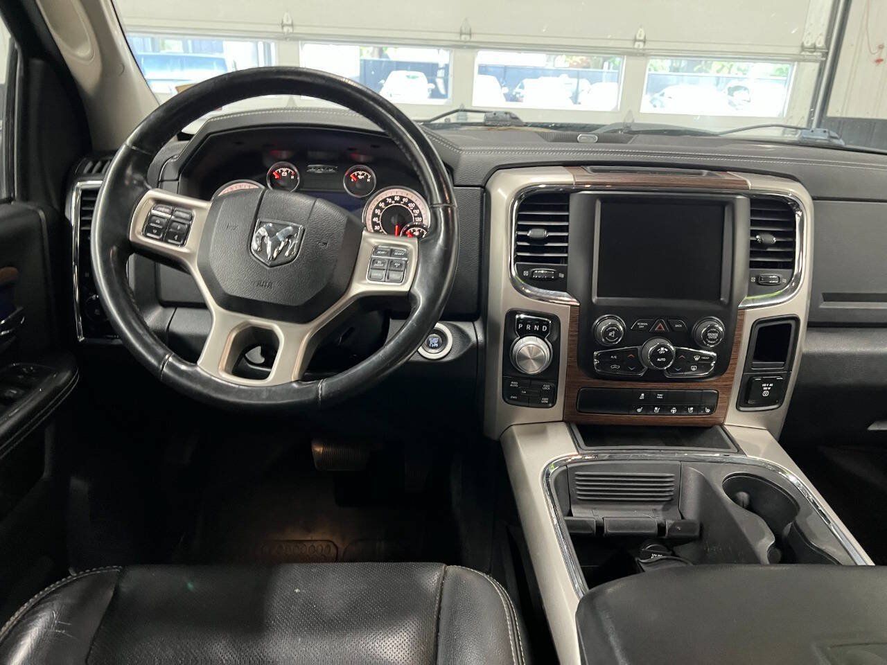 Used 2016 RAM 1500 Laramie w/ Convenience Group AWD/4WD image 8