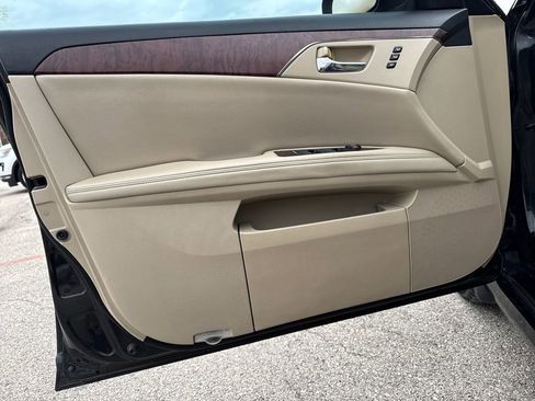 Used 2011 Toyota Avalon Limited FWD image 11