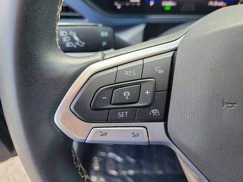 Certified 2023 Volkswagen Taos SE w/ Panoramic Sunroof Package FWD image 20