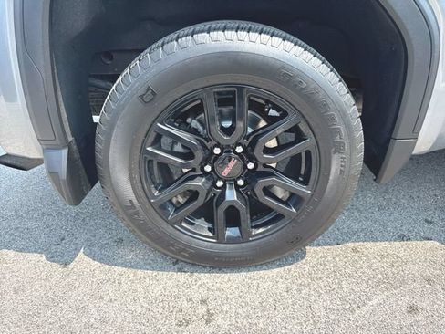 Used 2020 GMC Sierra 1500 Elevation w/ Elevation Value Package AWD/4WD image 32