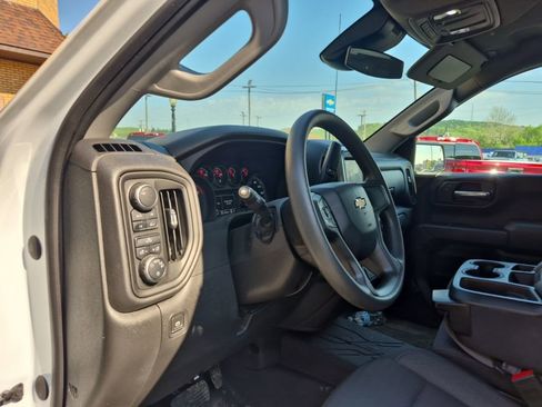 Used 2023 Chevrolet Silverado 1500 Custom w/ LPO, Dark Essentials Package AWD/4WD image 9