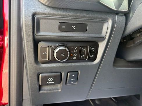 Used 2025 Ford F150 Lariat w/ Equipment Group 501A Mid AWD/4WD image 29