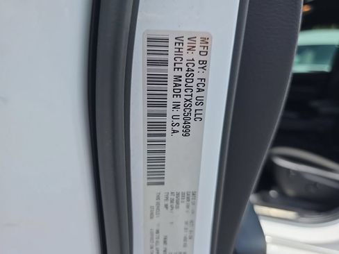 Used 2025 Dodge Durango R/T w/ Blacktop Package AWD/4WD image 34