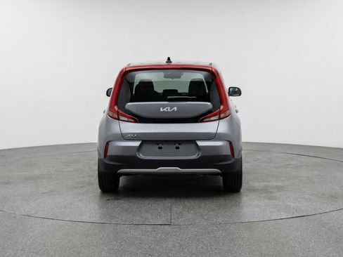 Used 2025 Kia Soul LX w/ LX Technology Package image 7