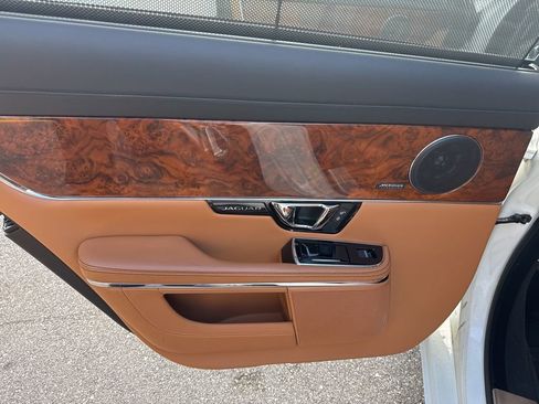 Used 2018 Jaguar XJ L Portfolio image 16