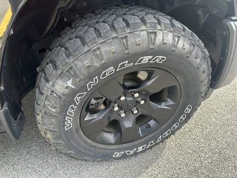 Used 2025 RAM 1500 Classic Warlock image 32