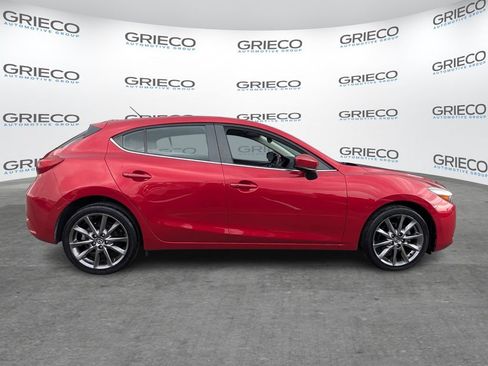 Used 2018 MAZDA MAZDA3 Touring image 8