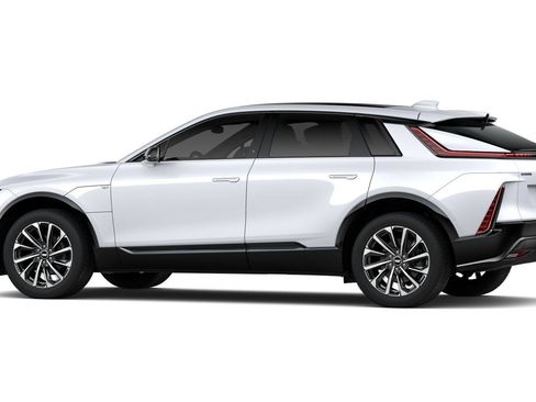 New 2026 Cadillac Lyriq Sport RWD image 41