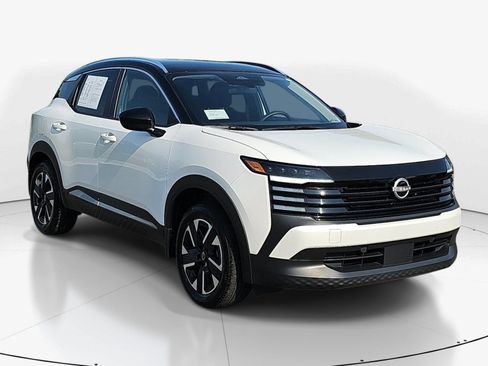Used 2026 Nissan Kicks SV w/ Charging Package AWD/4WD image 2