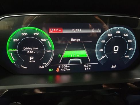 Used 2019 Audi e-tron Prestige w/ Prestige Package image 17