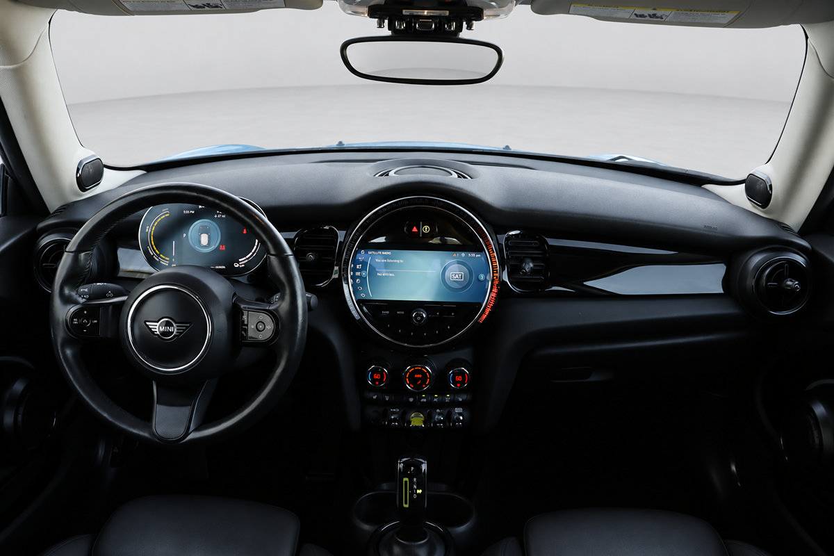 Used 2024 MINI Cooper SE FWD image 17