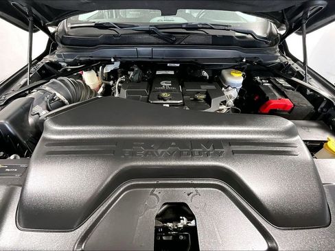 Used 2022 RAM 3500 Laramie w/ Night Edition image 9