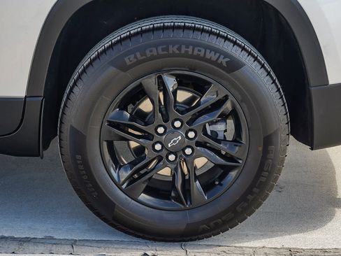 Used 2022 Chevrolet Traverse LS w/ Midnight/Sport Edition image 12