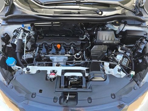 Used 2017 Honda HR-V EX image 34