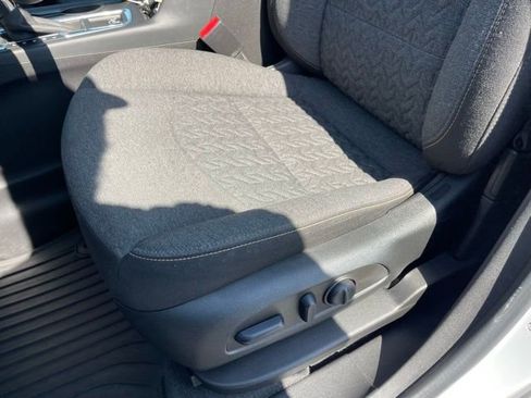 Used 2023 Chevrolet Equinox LT image 15