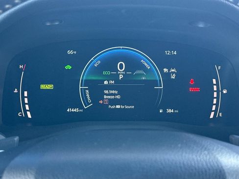 Used 2025 Toyota Camry SE FWD image 31