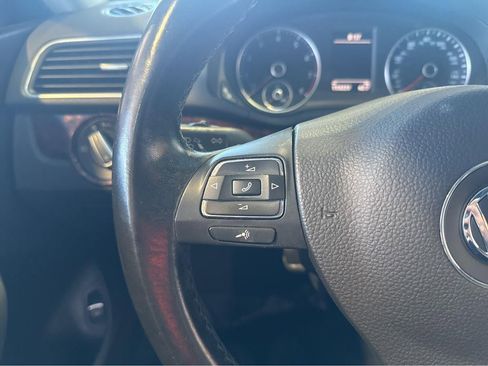 Used 2013 Volkswagen Passat 2.5 SEL Premium FWD image 19