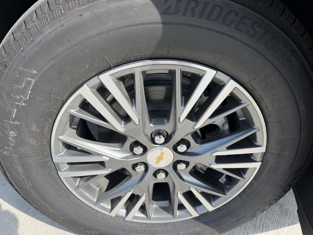New 2026 Chevrolet Traverse LT FWD image 9