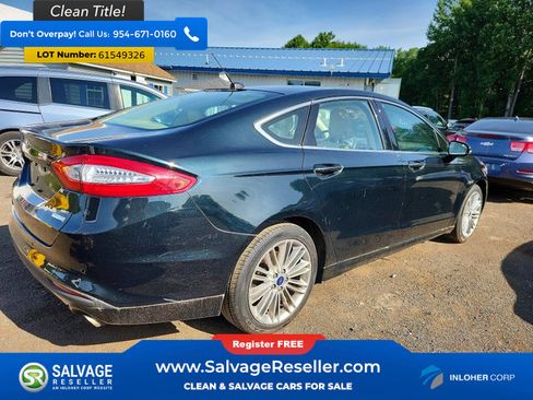 Used 2014 Ford Fusion SE w/ Equipment Group 202A FWD image 4