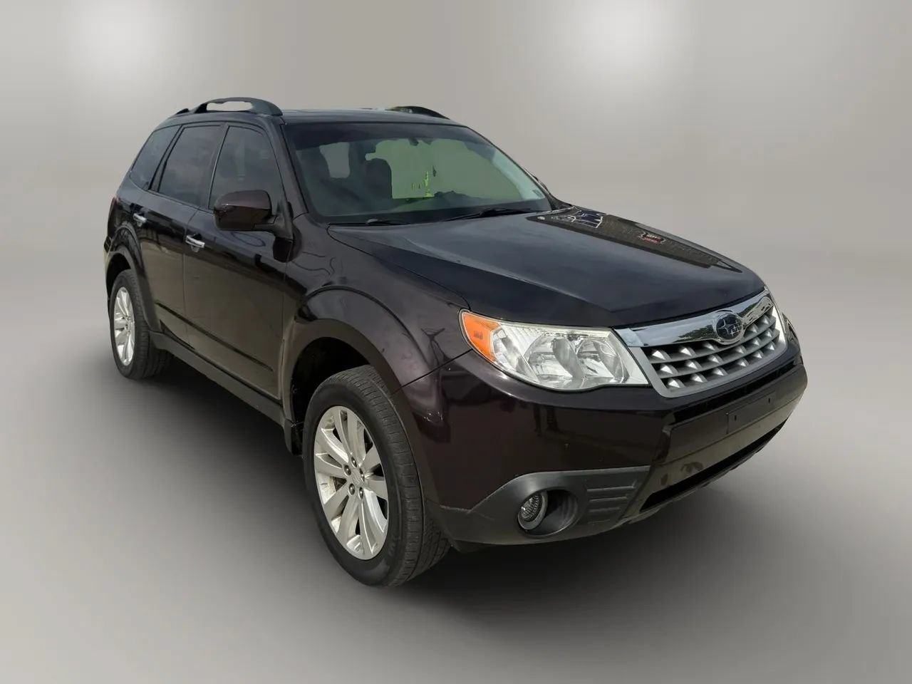 Used 2013 Subaru Forester 2.5X Premium w/ All-Weather Plus Pkg AWD/4WD image 1
