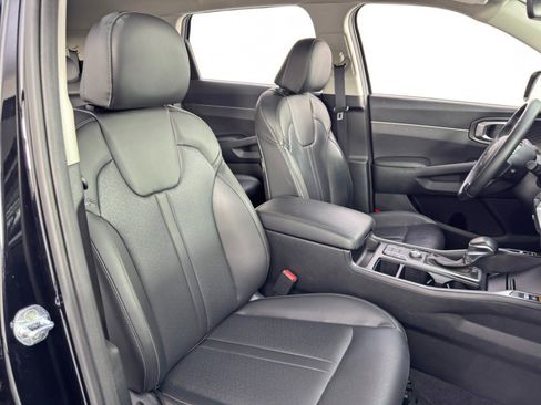 Used 2021 Kia Sorento S image 34