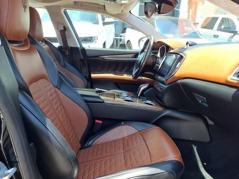 Used 2019 Maserati Ghibli S GranLusso RWD image 27