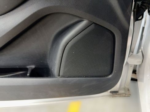 Used 2020 Ford Edge SEL image 21