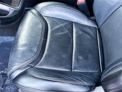 Used 2020 Ford Explorer Platinum w/ Premium Technology Package image 18