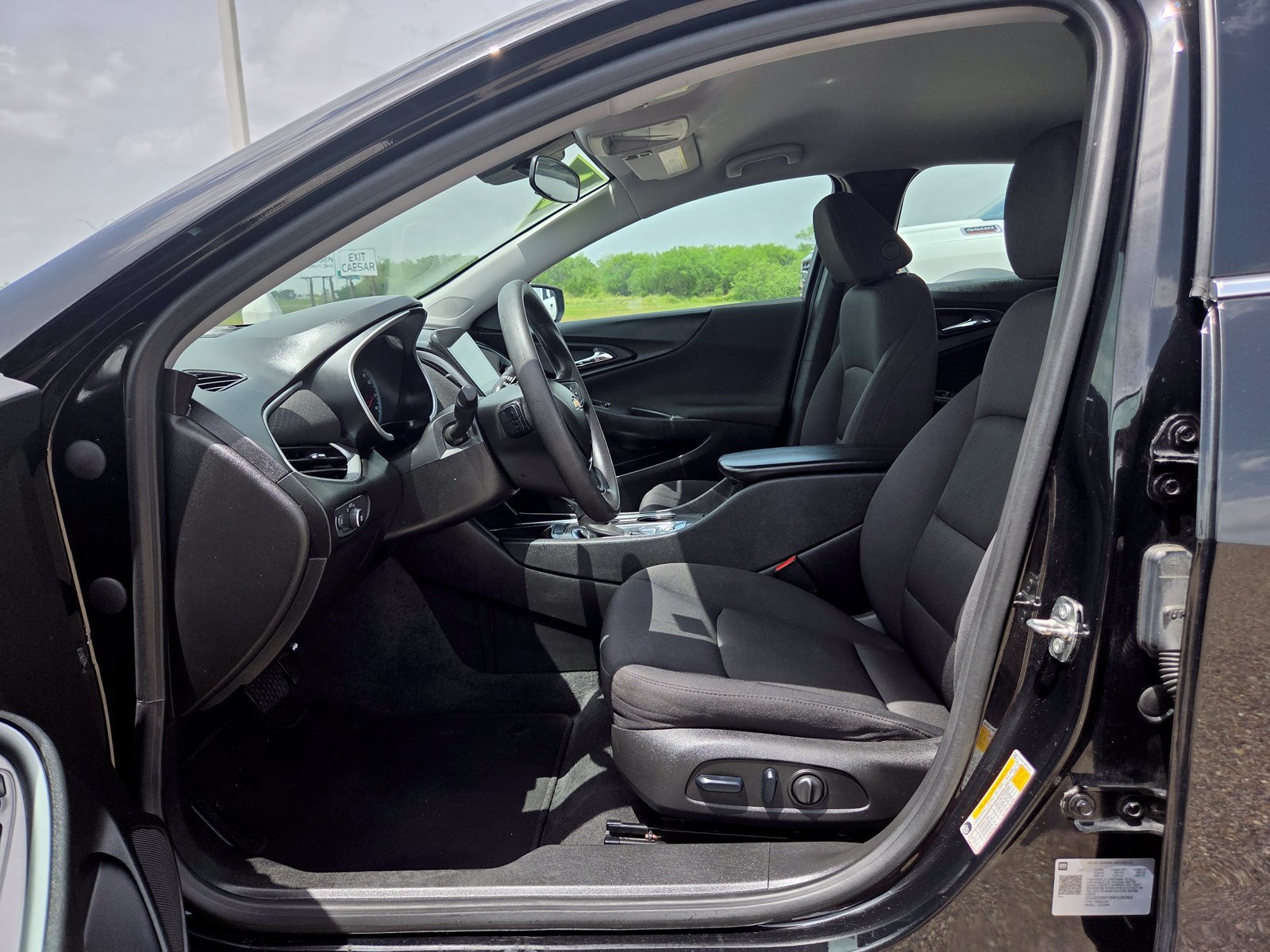 Used 2024 Chevrolet Malibu LT FWD image 13