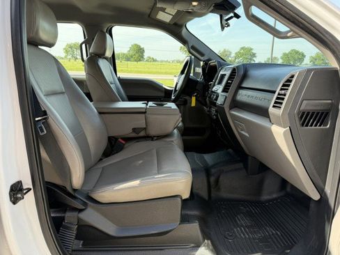 Used 2020 Ford F250 XL w/ Power Equipment Group image 8