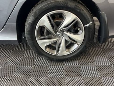 Used 2019 Honda Civic LX image 5