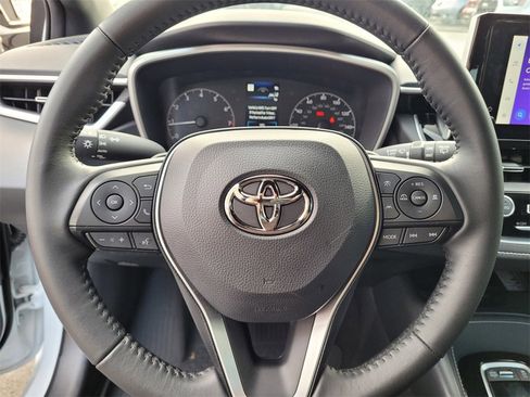 Used 2025 Toyota Corolla Hatchback image 22