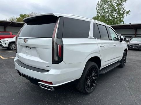 Used 2021 Cadillac Escalade Premium Luxury AWD/4WD image 10
