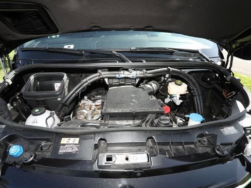 Used 2024 Mercedes-Benz Sprinter 3500 image 10