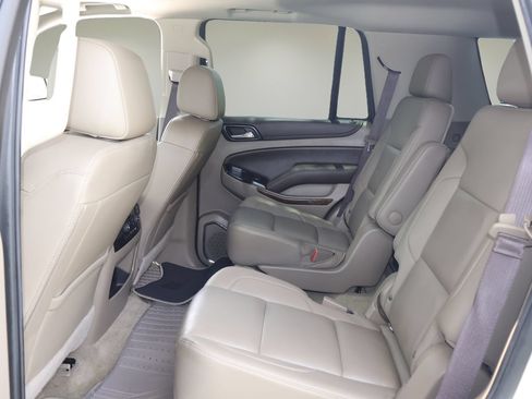 Used 2019 Chevrolet Tahoe LT RWD image 12