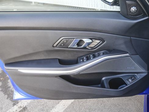 Used 2025 BMW M340i Sedan RWD image 17