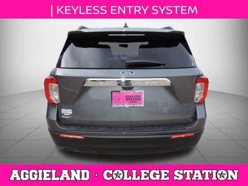 Used 2023 Ford Explorer XLT RWD image 5