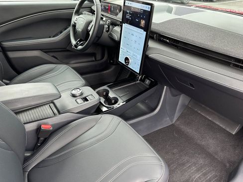 Certified 2024 Ford Mustang Mach-E Premium image 18