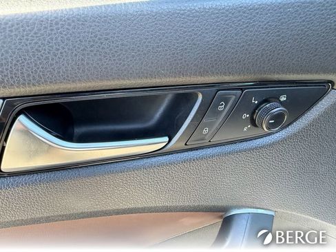 Used 2021 Volkswagen Passat 2.0T SE image 26