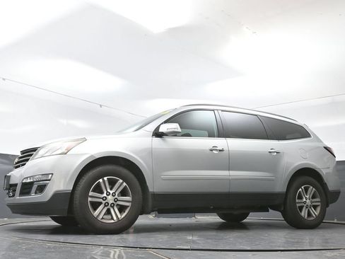 Used 2015 Chevrolet Traverse LT FWD image 26